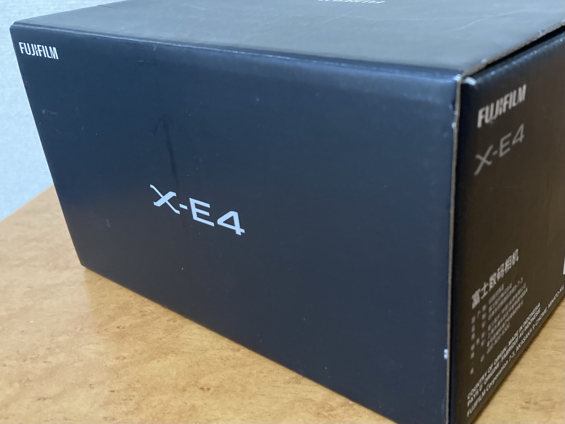 X-E4箱